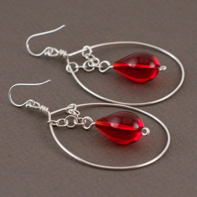 Crimson in Loops. Earrings.